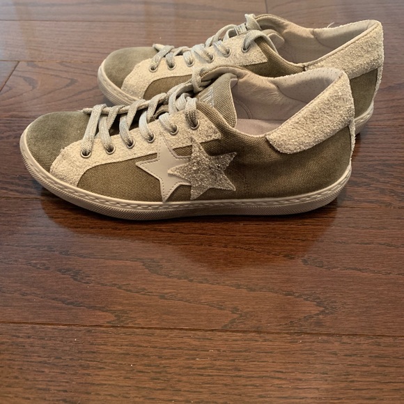 2STAR Sneakers - Golden Goose style - Picture 1 of 13